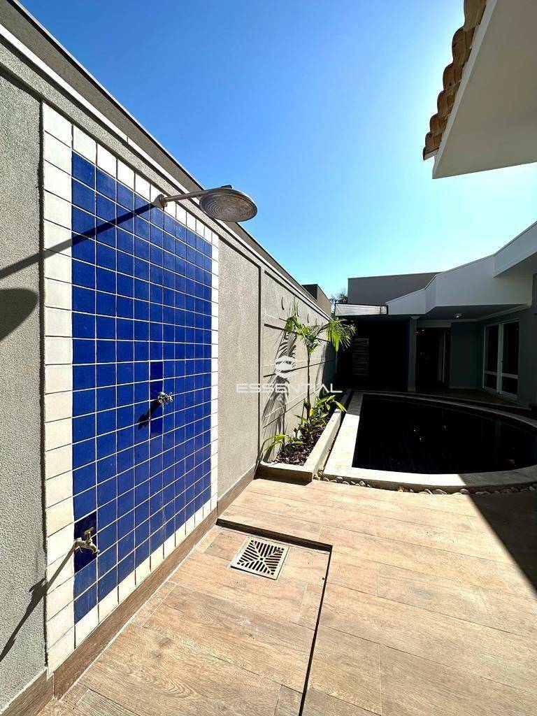 Casa à venda e aluguel com 3 quartos, 238m² - Foto 13