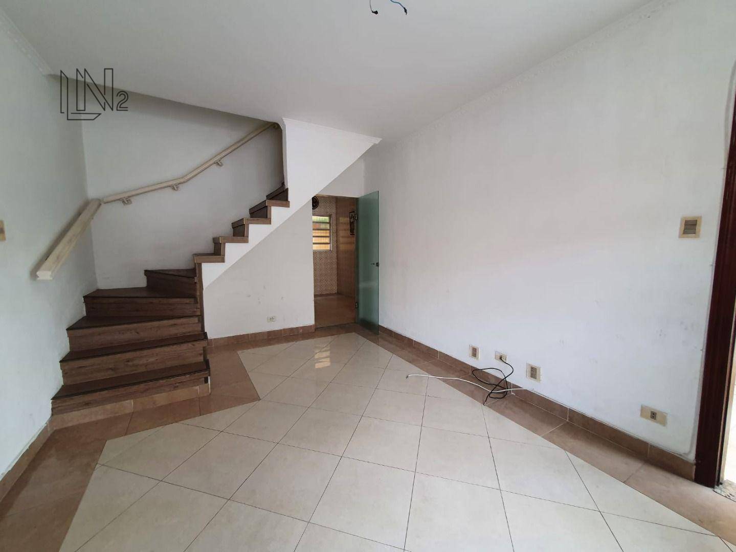 Sobrado à venda com 3 quartos, 99m² - Foto 4