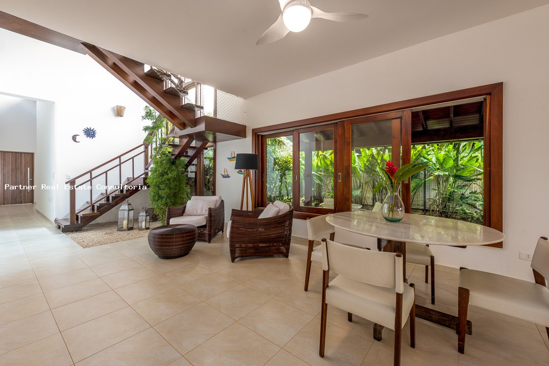 Casa à venda com 5 quartos, 1100m² - Foto 16