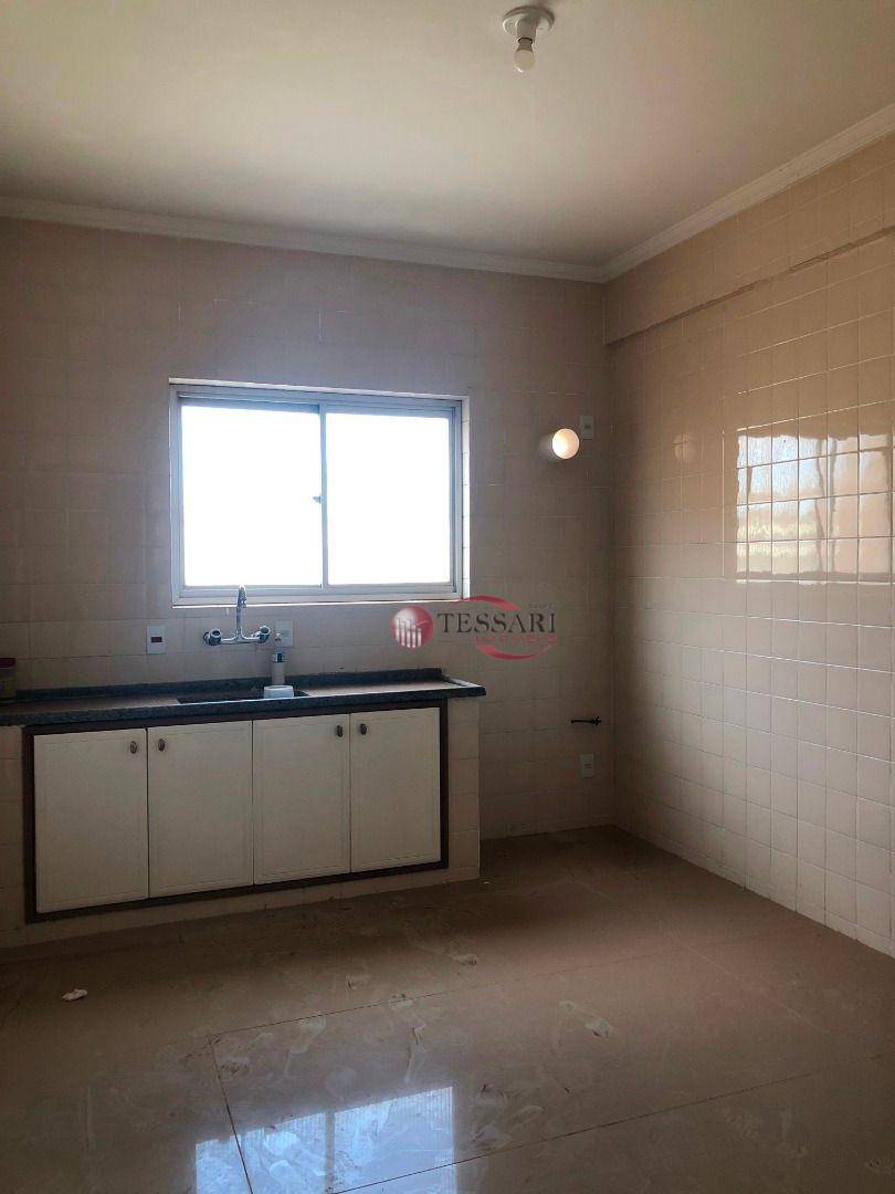 Apartamento à venda com 3 quartos, 260m² - Foto 6