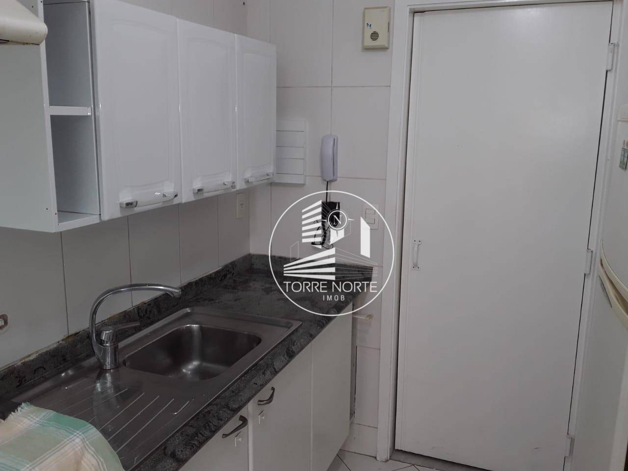 Apartamento à venda com 3 quartos, 75m² - Foto 17