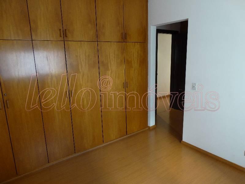 Apartamento para alugar com 4 quartos, 247m² - Foto 13