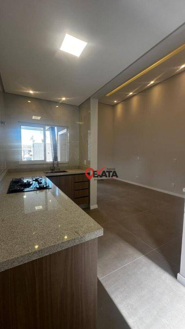 Casa à venda com 3 quartos, 90m² - Foto 25