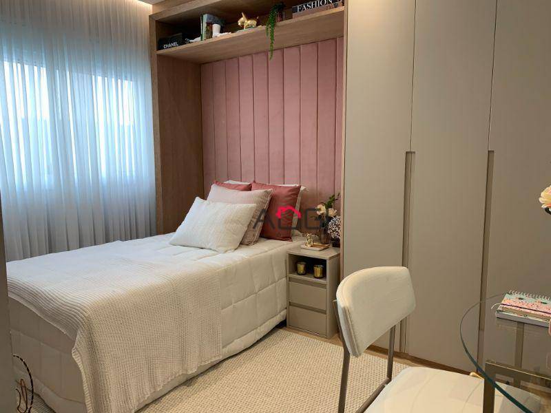 Apartamento à venda com 4 quartos, 113m² - Foto 19