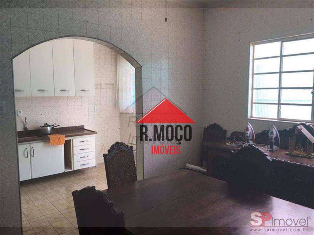 Casa à venda com 4 quartos, 200m² - Foto 8