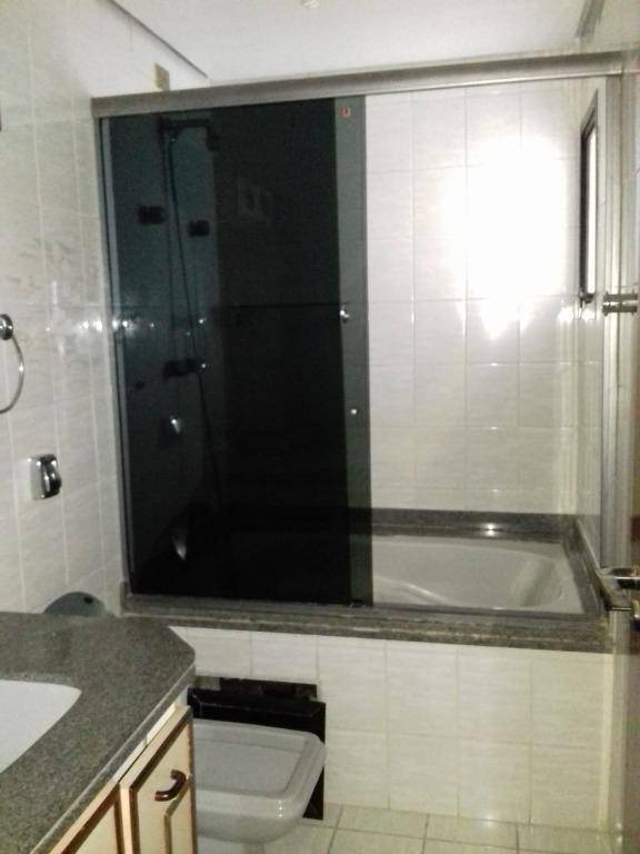 Apartamento à venda com 3 quartos, 147m² - Foto 8