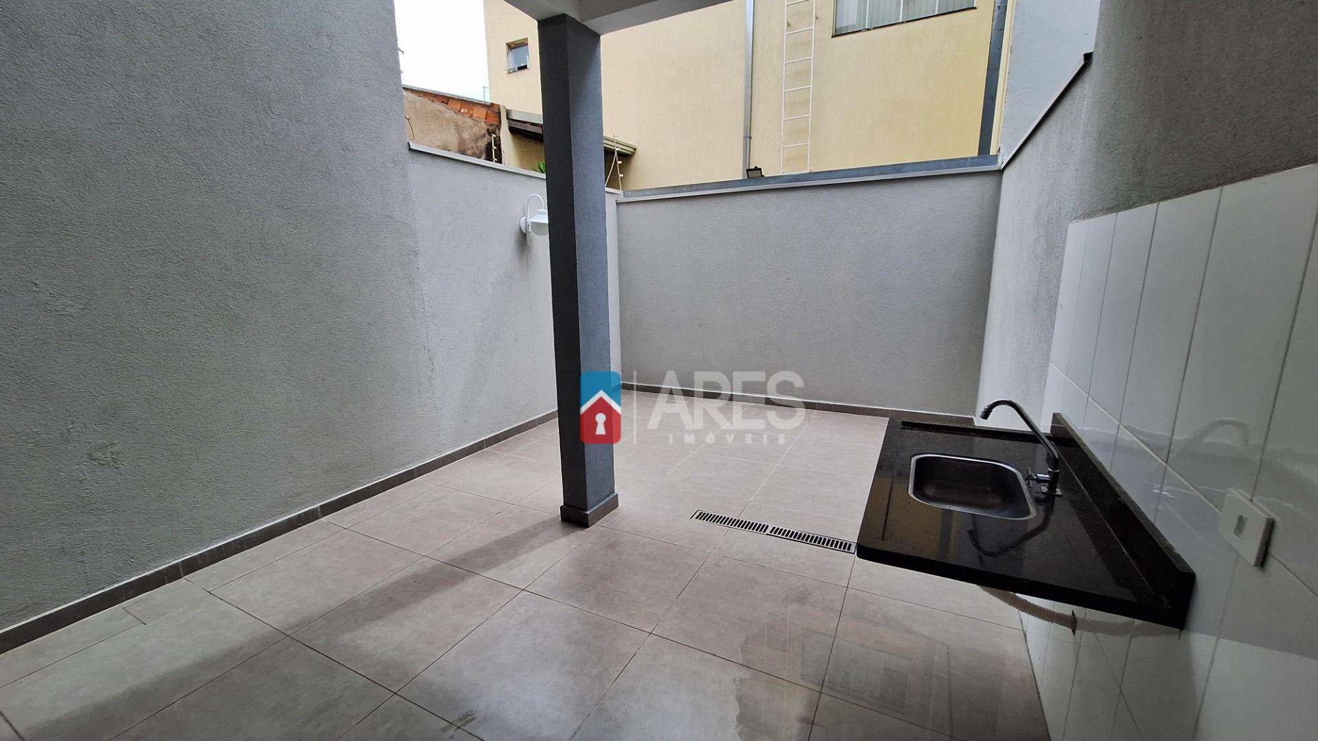 Casa à venda com 3 quartos, 99m² - Foto 17