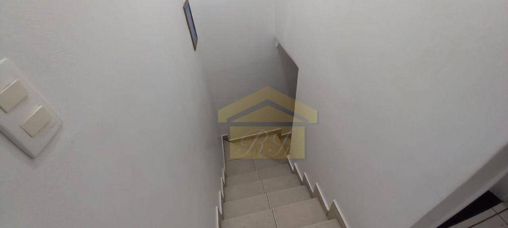 Sobrado à venda com 2 quartos, 120m² - Foto 4