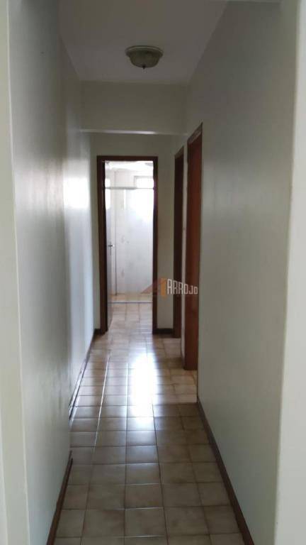 Apartamento à venda com 2 quartos, 67m² - Foto 5