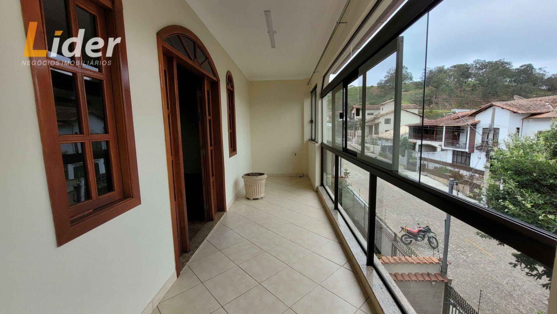 Casa à venda com 4 quartos, 279m² - Foto 24