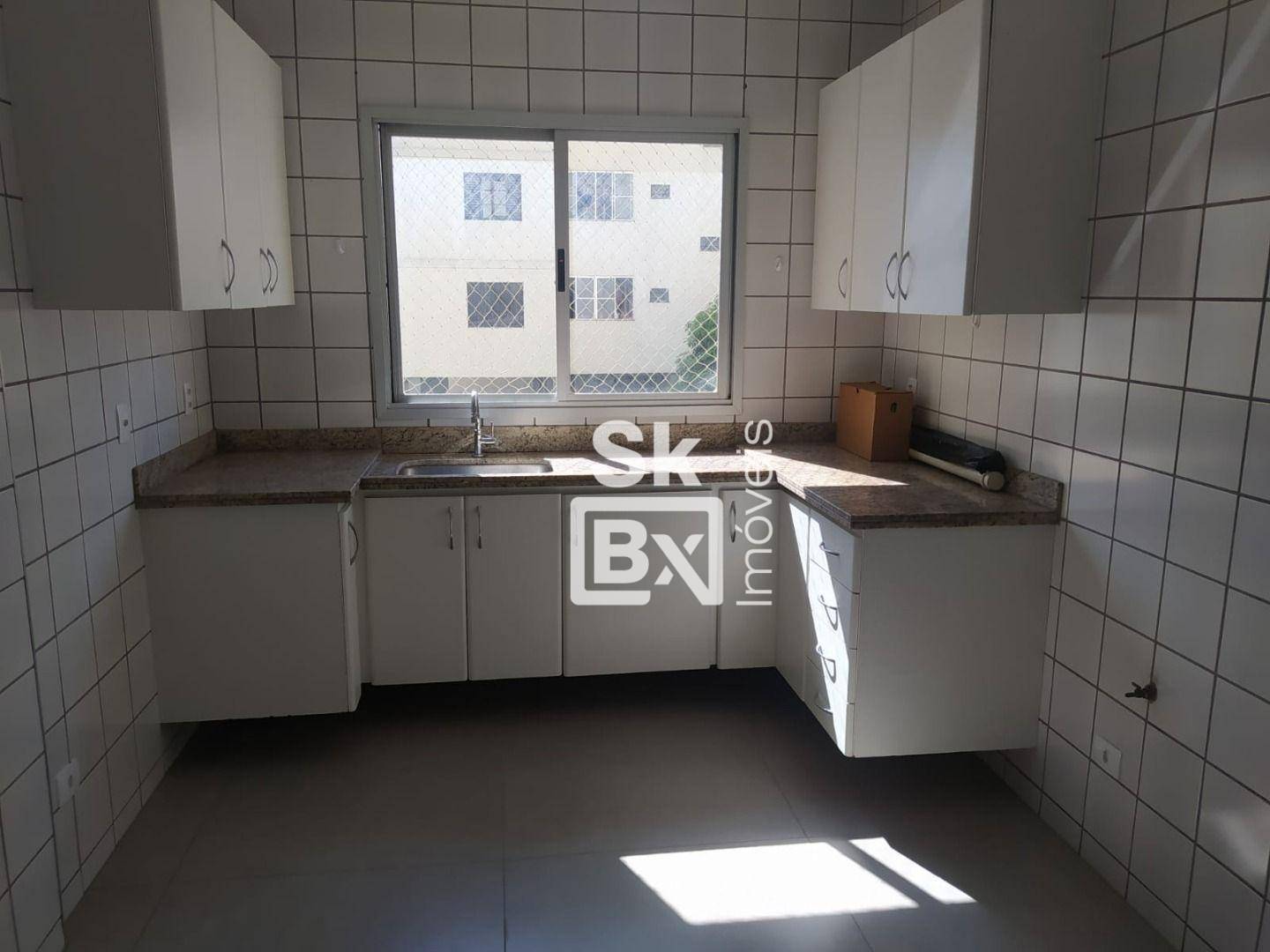 Apartamento à venda com 3 quartos, 114m² - Foto 7