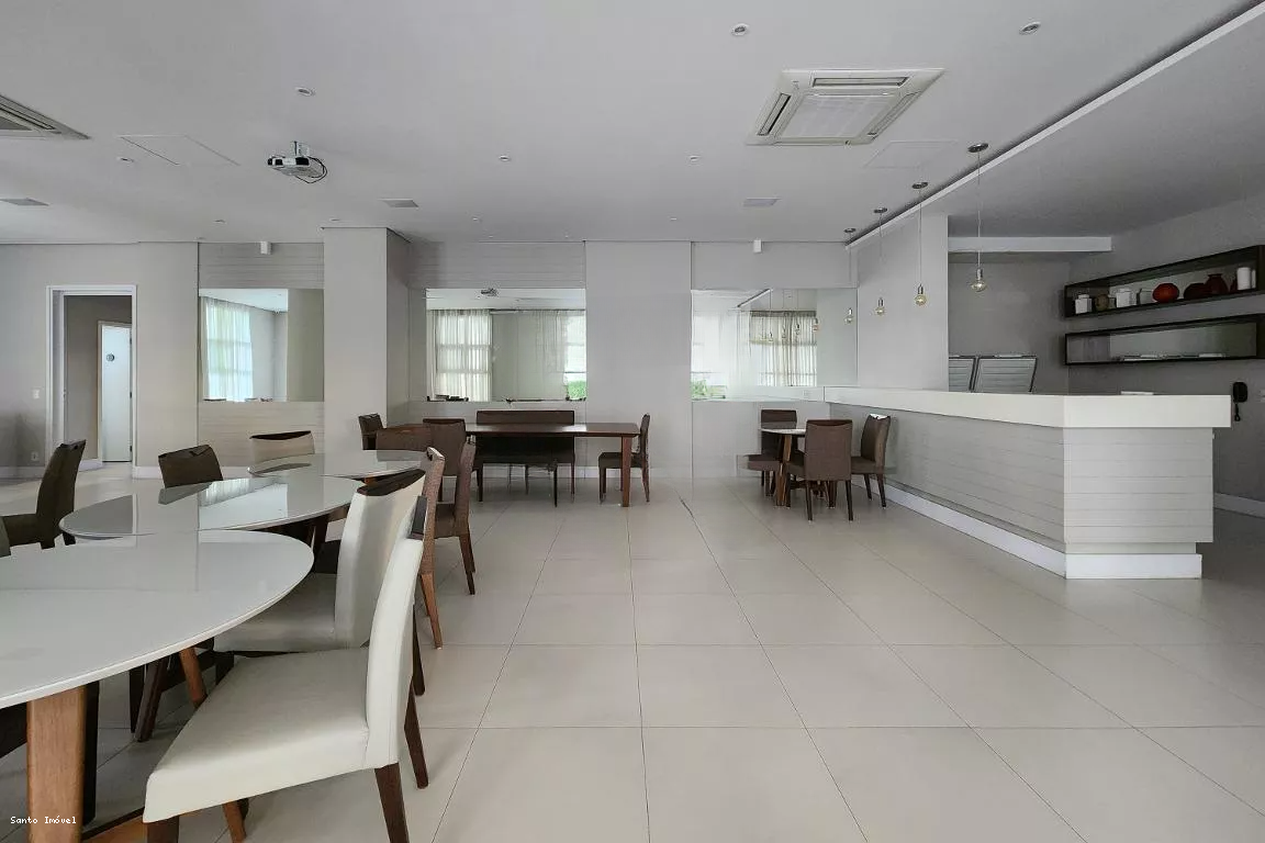 Apartamento para alugar com 3 quartos, 198m² - Foto 31