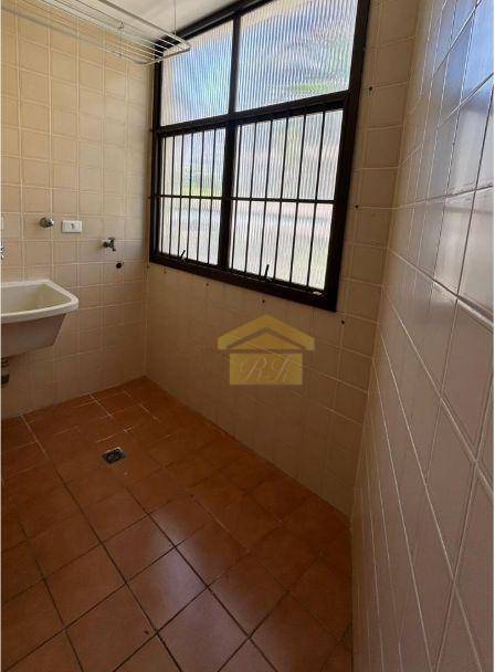 Apartamento à venda com 2 quartos, 65m² - Foto 13