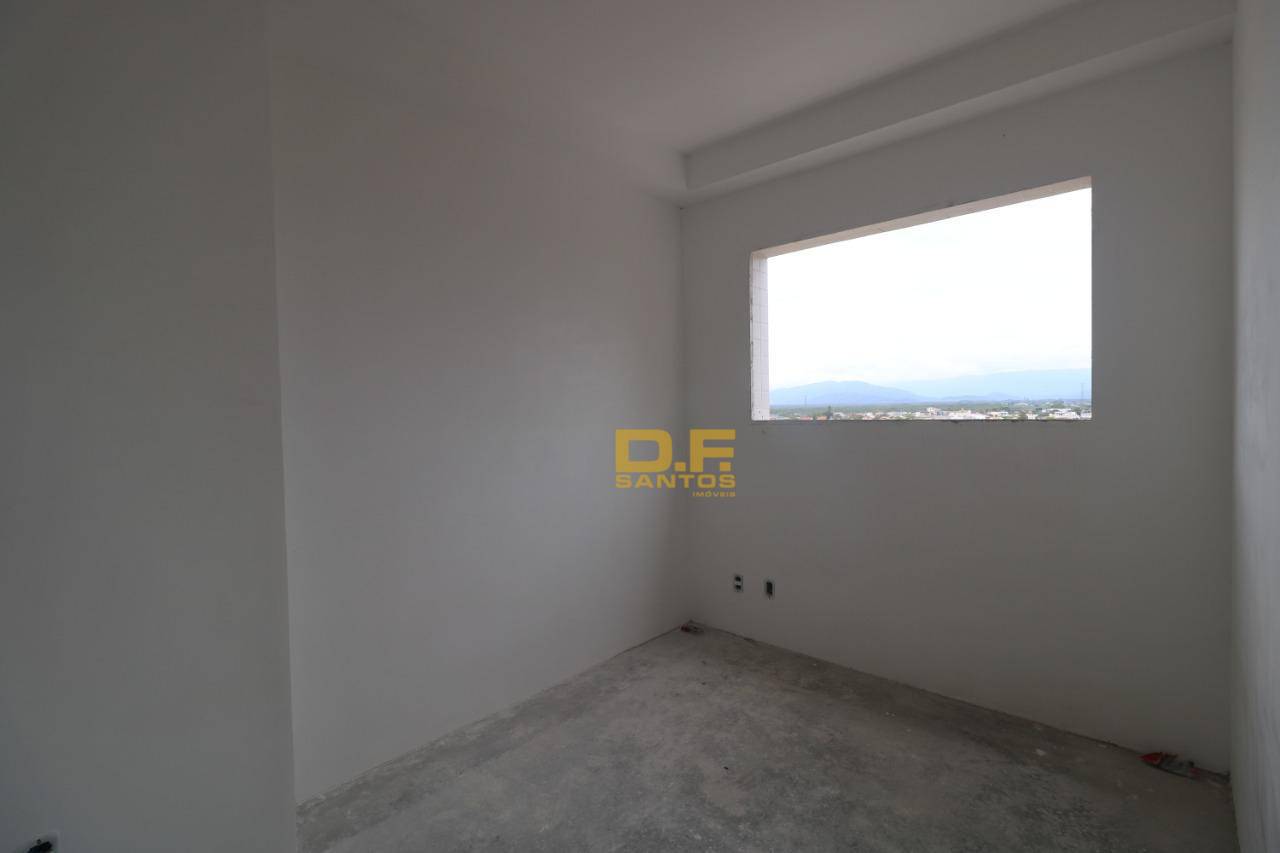 Apartamento à venda com 2 quartos, 66m² - Foto 5