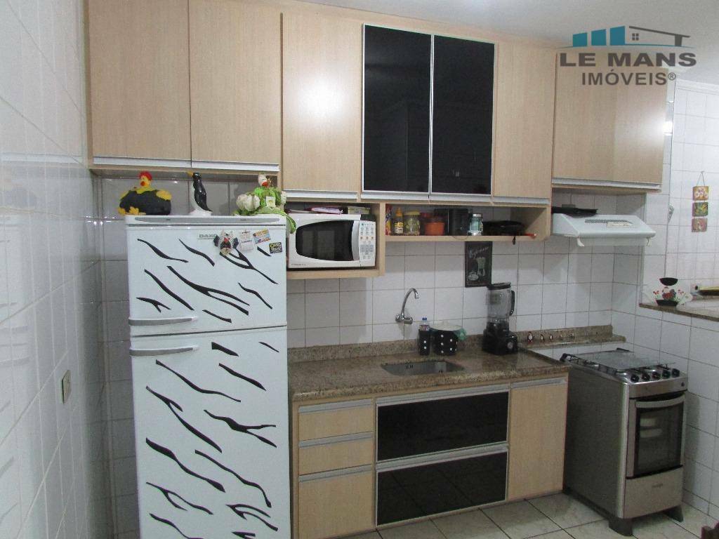 Apartamento à venda com 2 quartos, 66m² - Foto 6