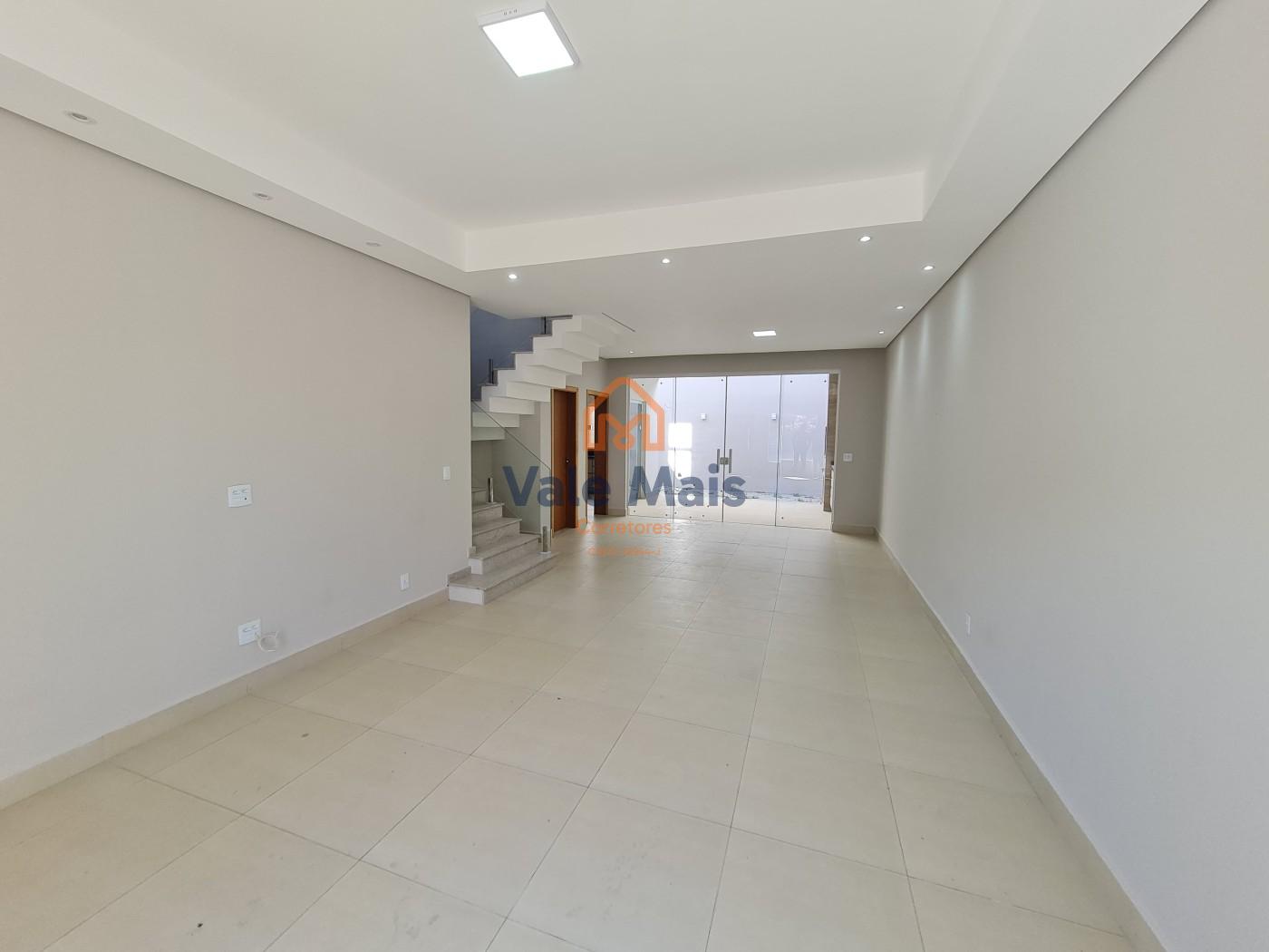 Casa à venda com 3 quartos, 160m² - Foto 2