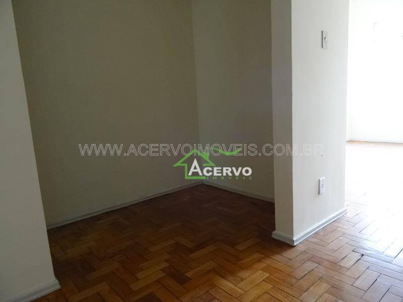 Apartamento à venda com 3 quartos, 157m² - Foto 10