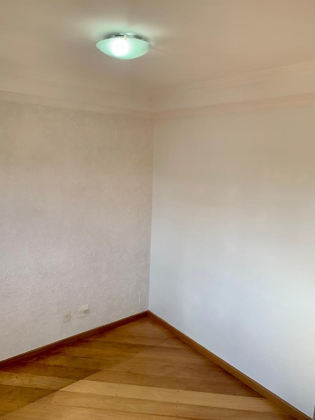 Apartamento à venda com 3 quartos, 87m² - Foto 18