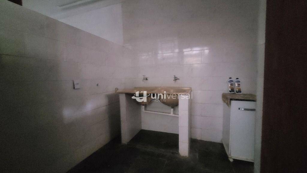 Casa de Condomínio à venda com 4 quartos, 276m² - Foto 41