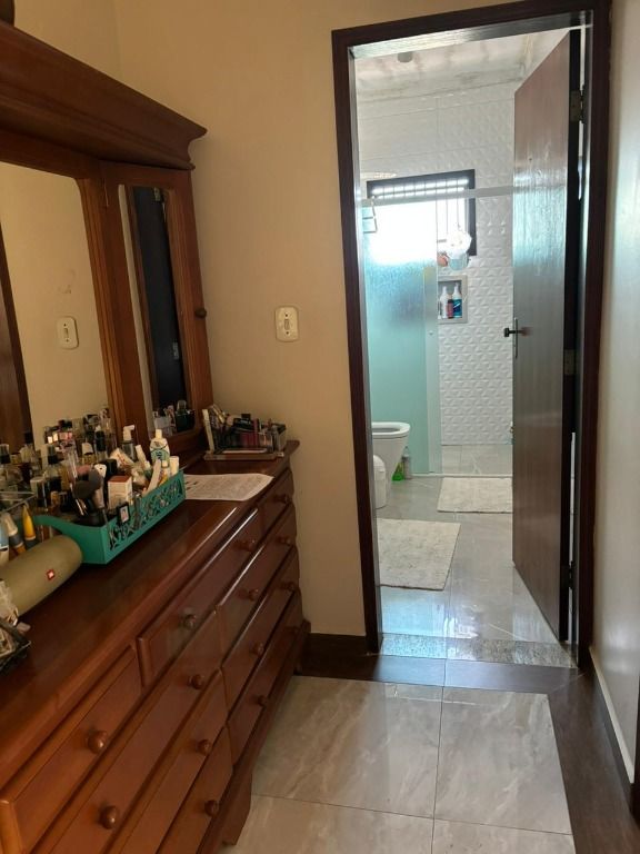 Sobrado à venda com 2 quartos, 200m² - Foto 6