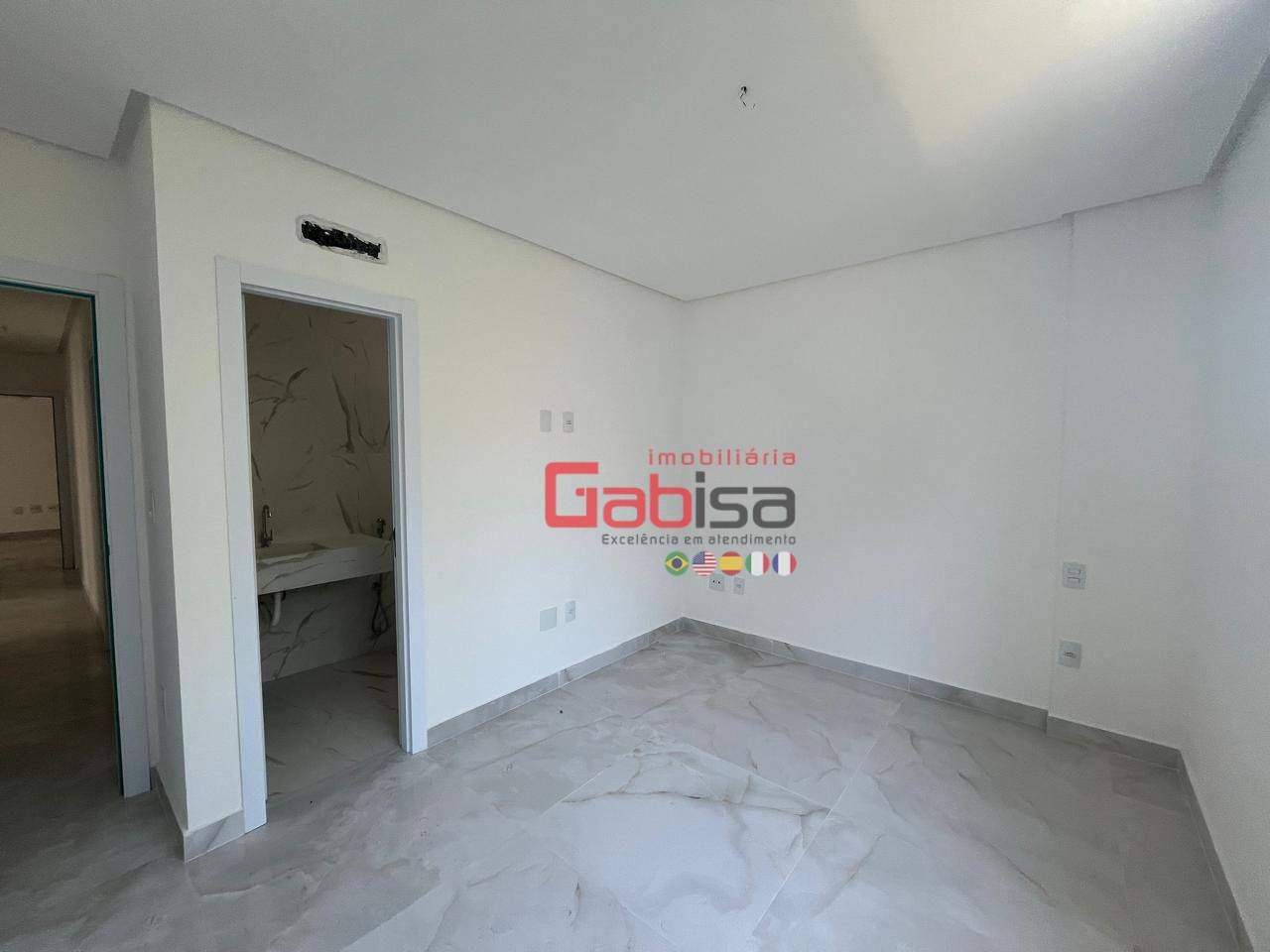 Apartamento para alugar com 4 quartos, 135m² - Foto 21