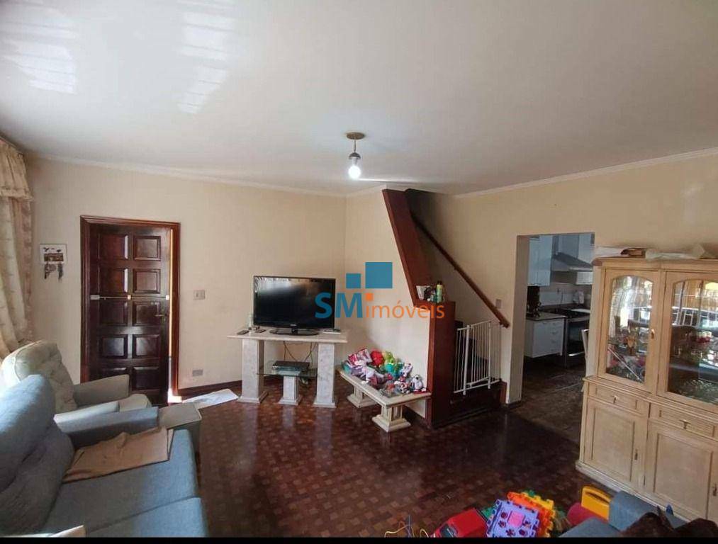 Sobrado à venda com 4 quartos, 200m² - Foto 2