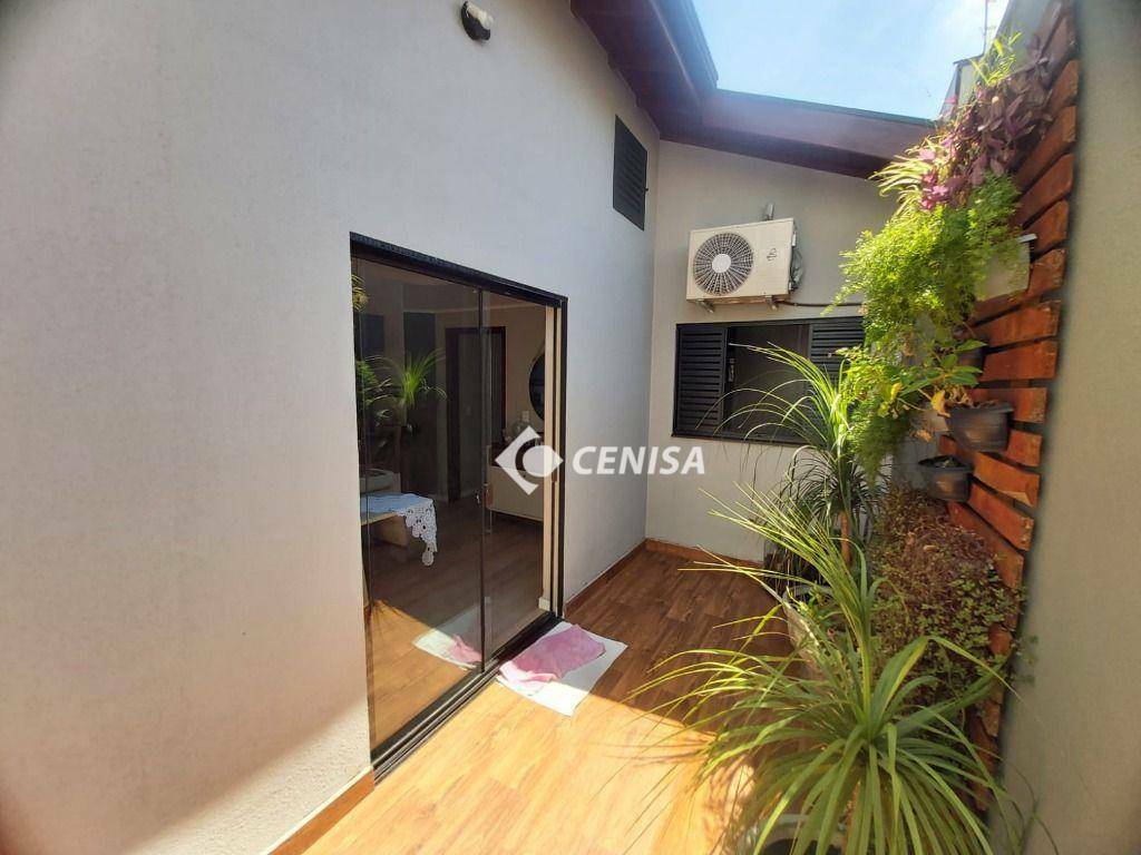 Casa à venda com 3 quartos, 177m² - Foto 4