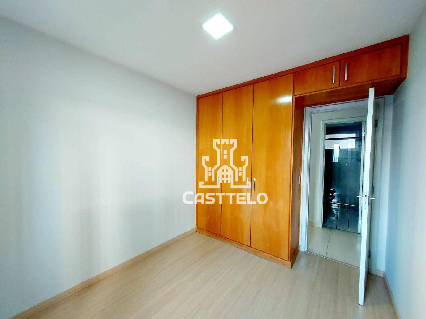 Apartamento à venda com 3 quartos, 79m² - Foto 11