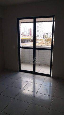 Apartamento à venda com 3 quartos, 90m² - Foto 2