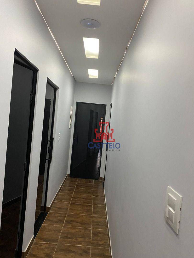 Casa à venda com 4 quartos, 100m² - Foto 10