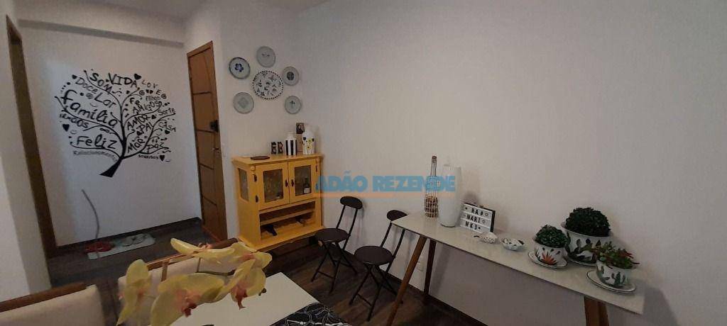 Apartamento à venda com 1 quarto, 64m² - Foto 4