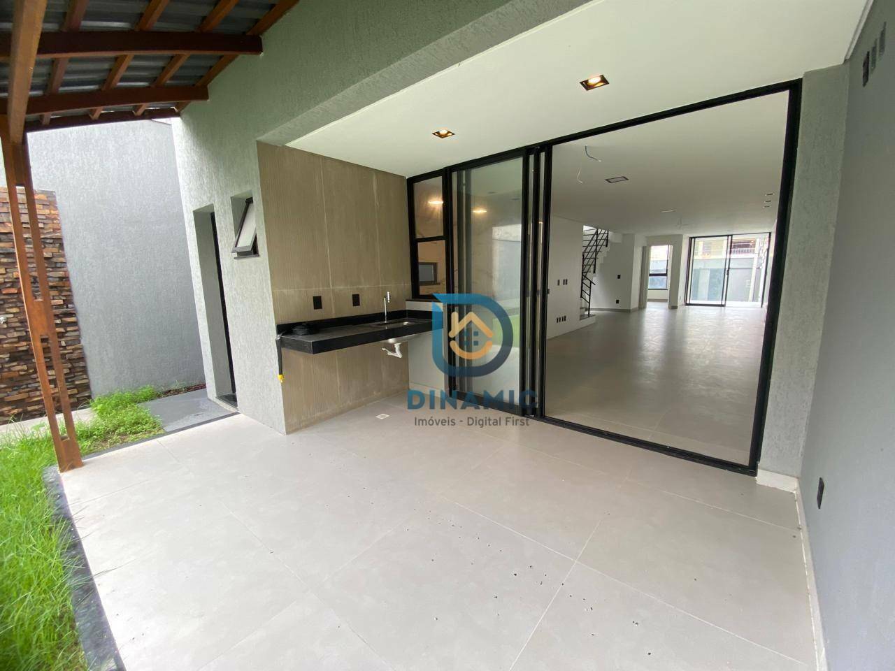 Casa à venda com 4 quartos, 186m² - Foto 9
