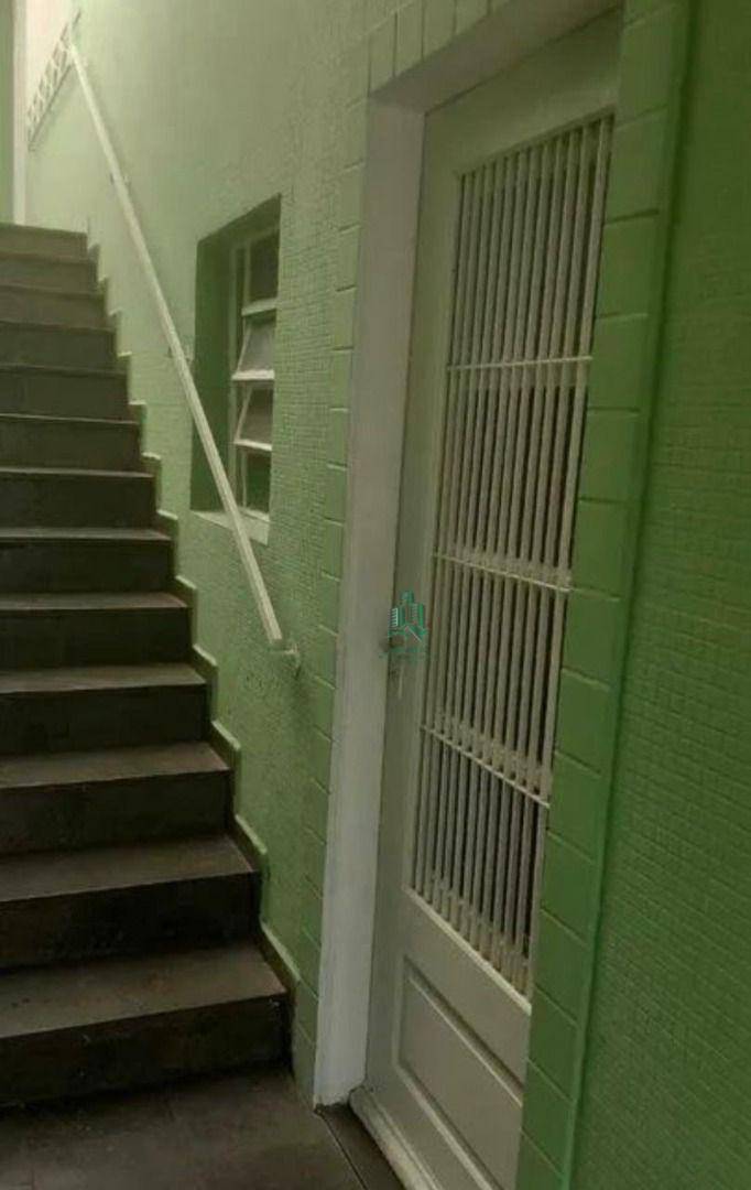 Sobrado à venda com 2 quartos, 150m² - Foto 5