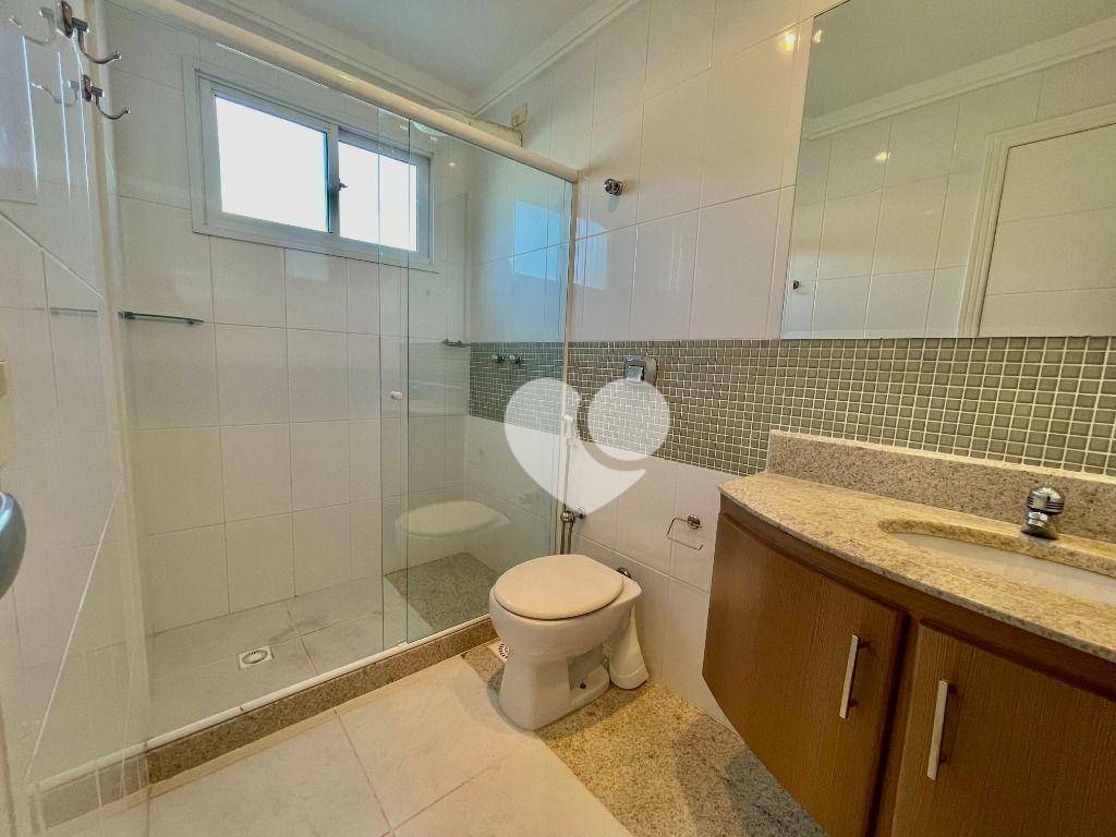 Cobertura para alugar com 4 quartos, 260m² - Foto 12