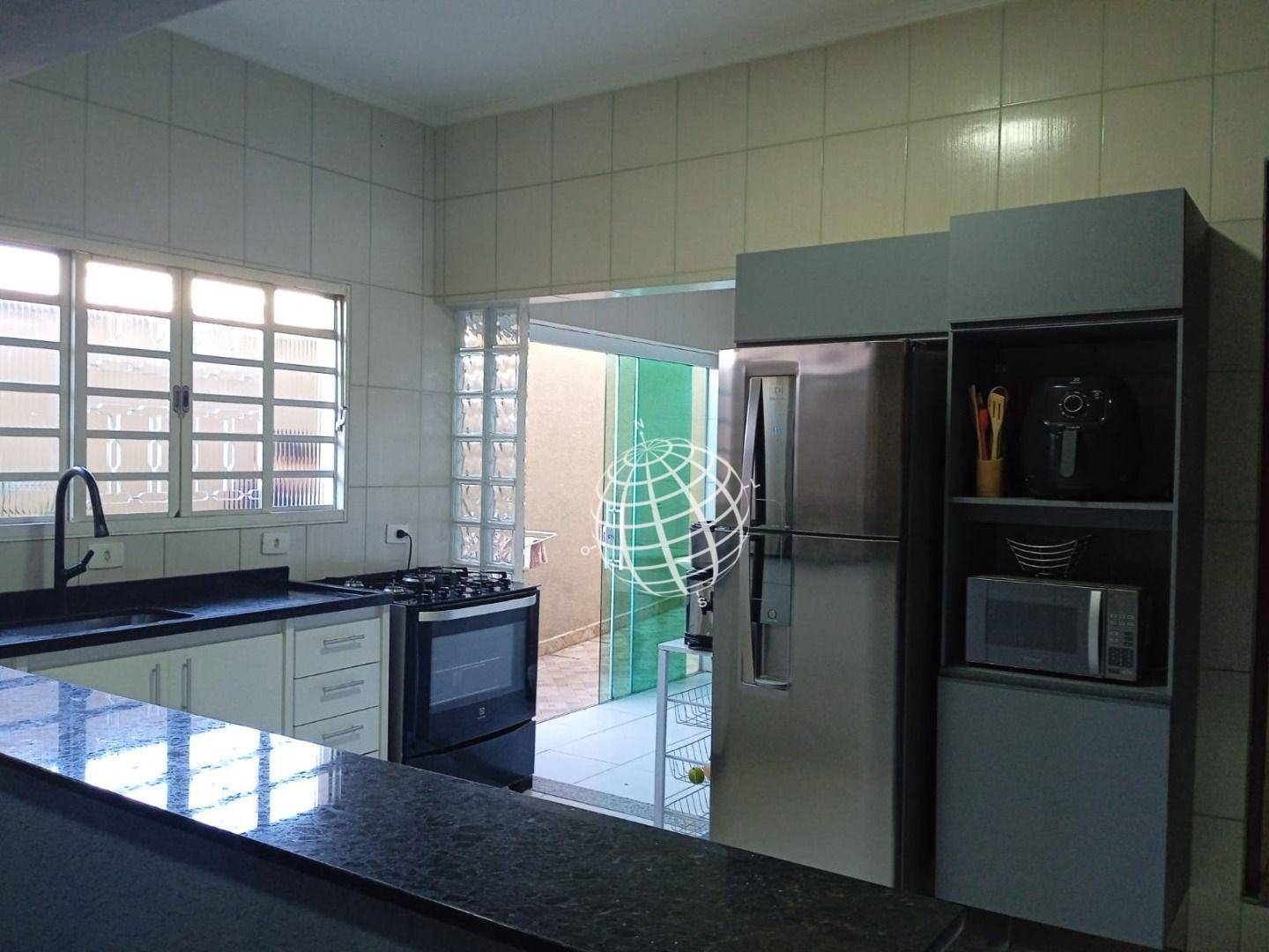 Casa à venda com 3 quartos, 124m² - Foto 8