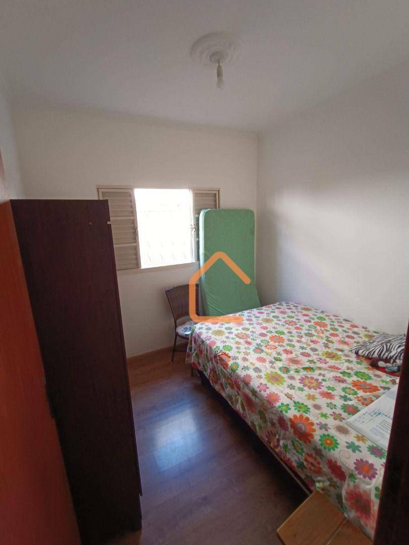 Casa à venda com 3 quartos, 100m² - Foto 6