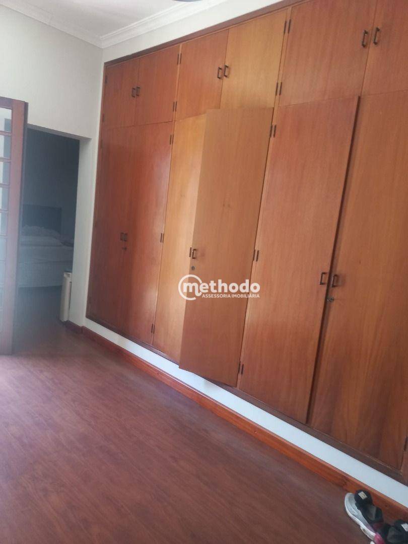 Casa à venda com 3 quartos, 218m² - Foto 8