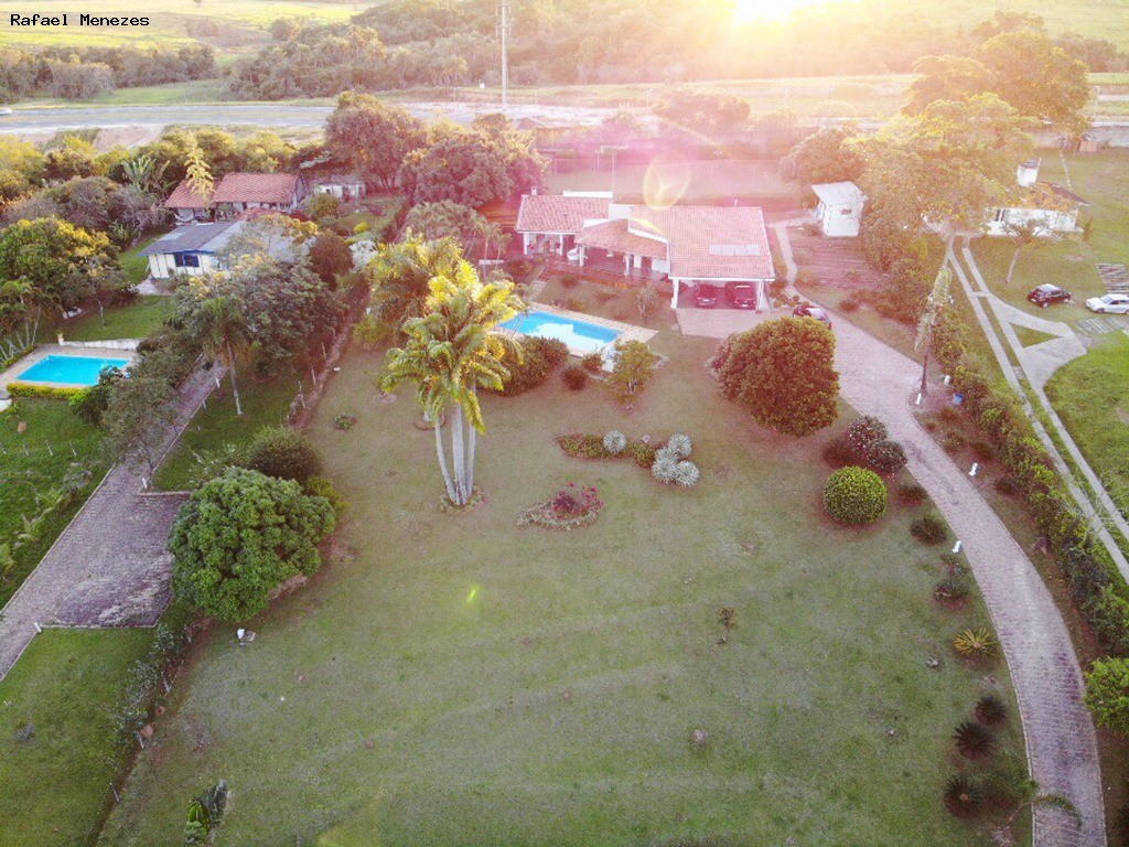 Chácara à venda com 3 quartos, 350m² - Foto 4