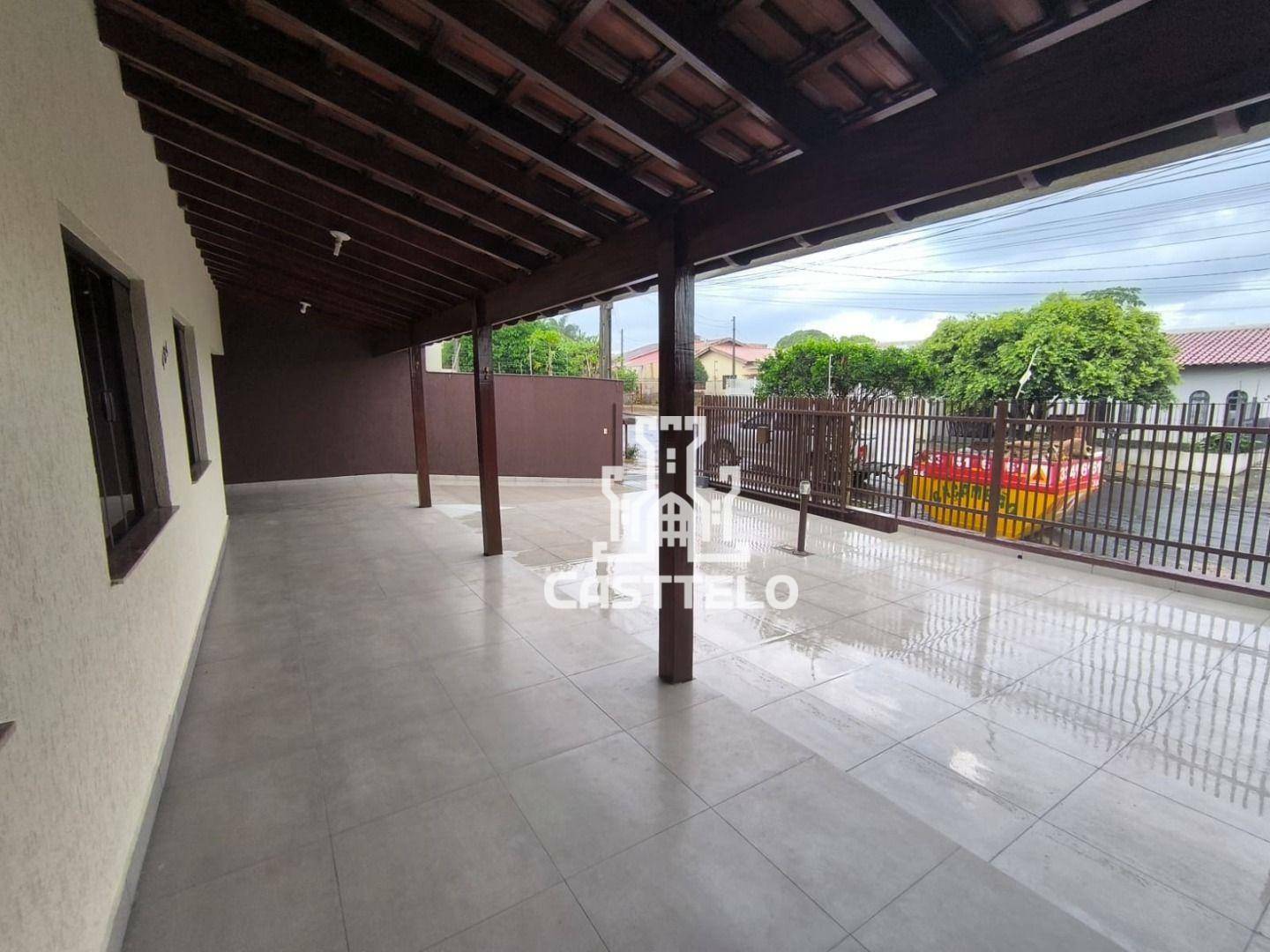 Casa à venda com 4 quartos, 198m² - Foto 3