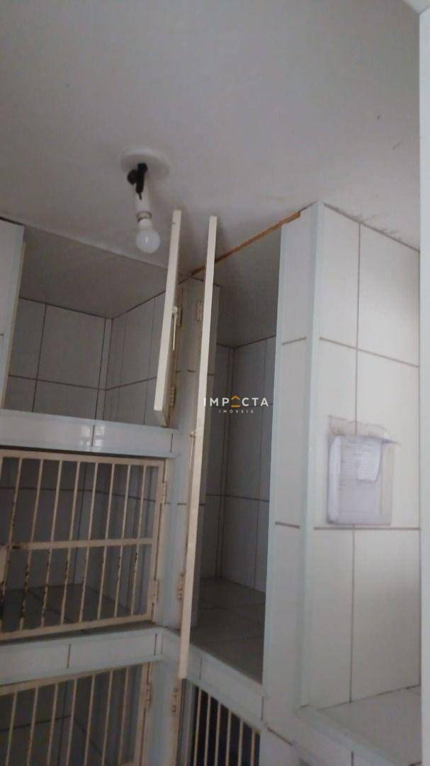 Sobrado à venda com 3 quartos, 200m² - Foto 32