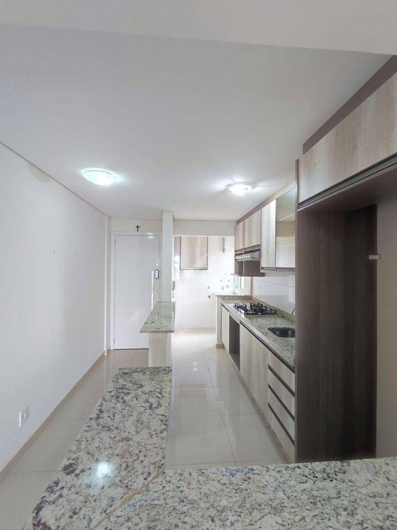 Apartamento à venda com 3 quartos, 85m² - Foto 6