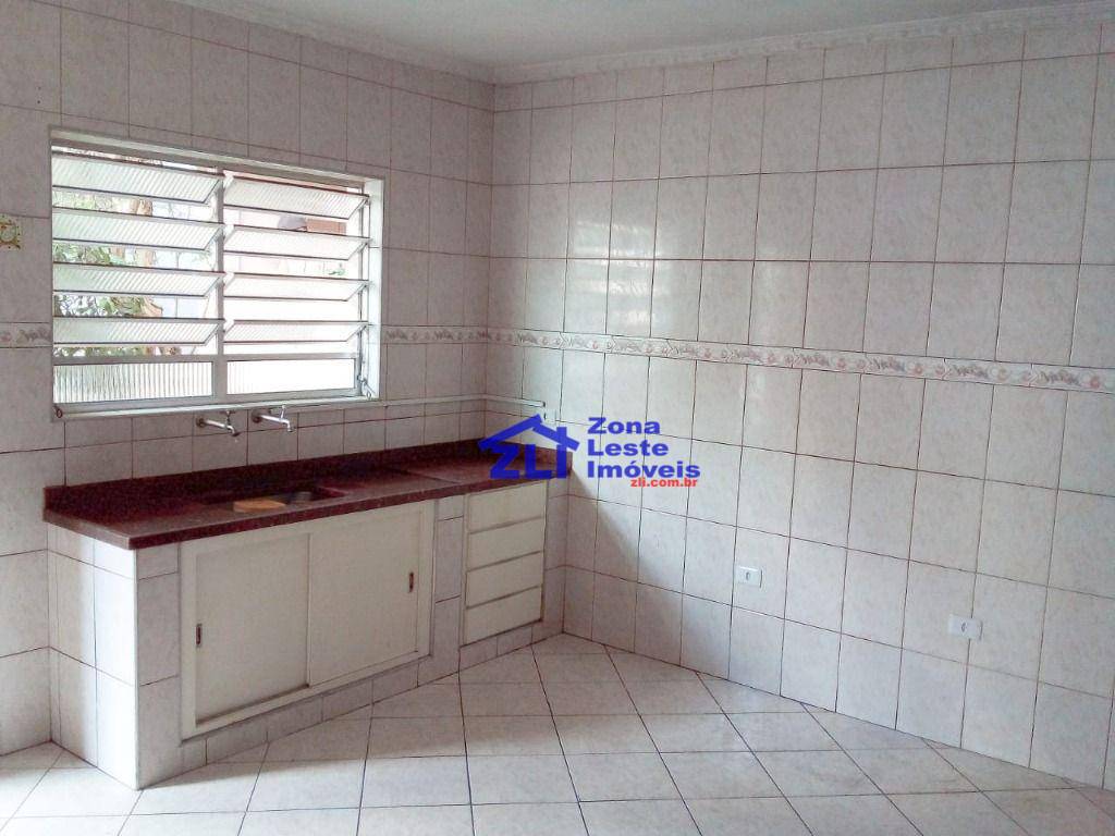 Casa para alugar com 2 quartos, 195m² - Foto 23