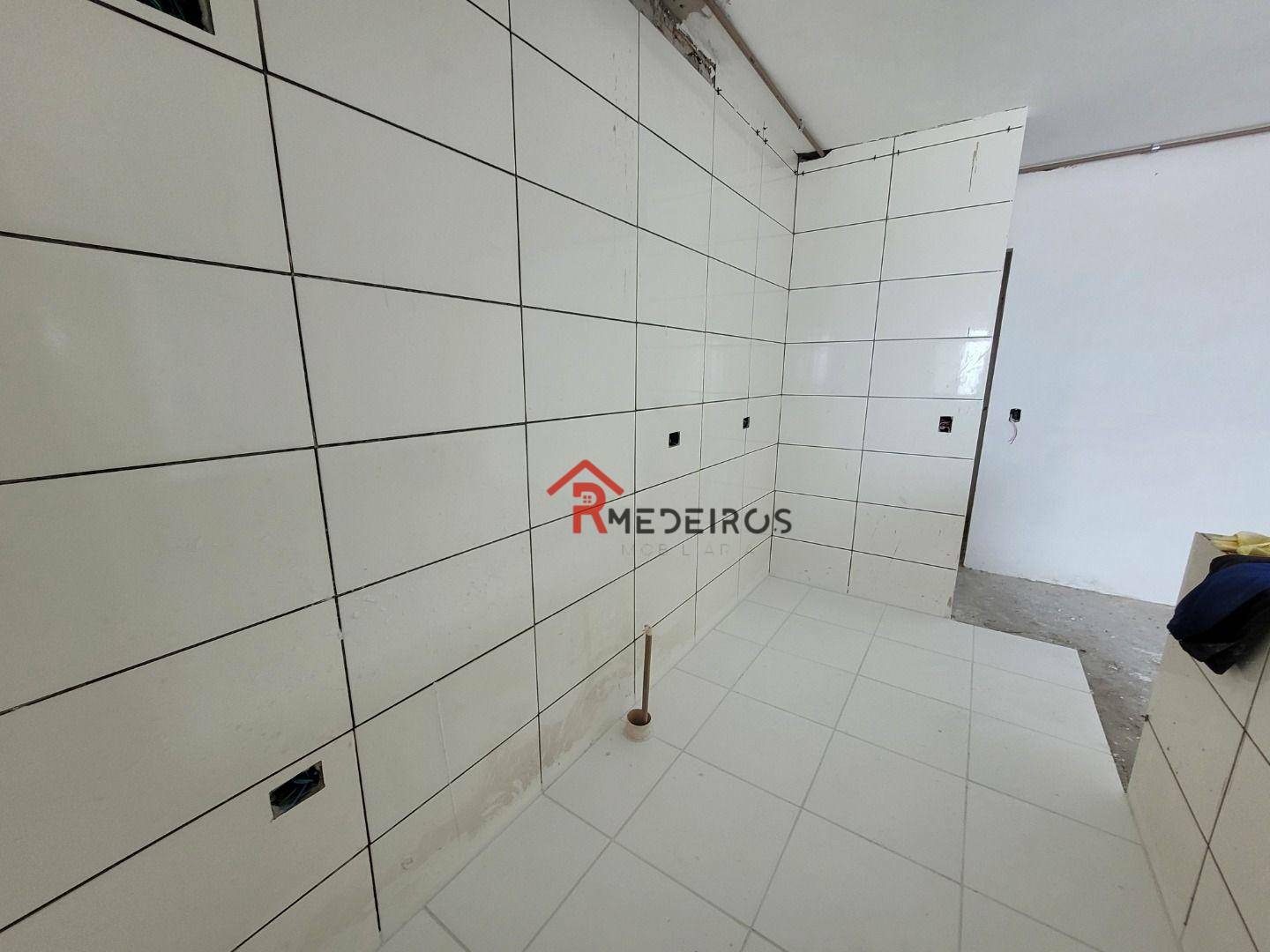 Apartamento à venda com 2 quartos, 75m² - Foto 7