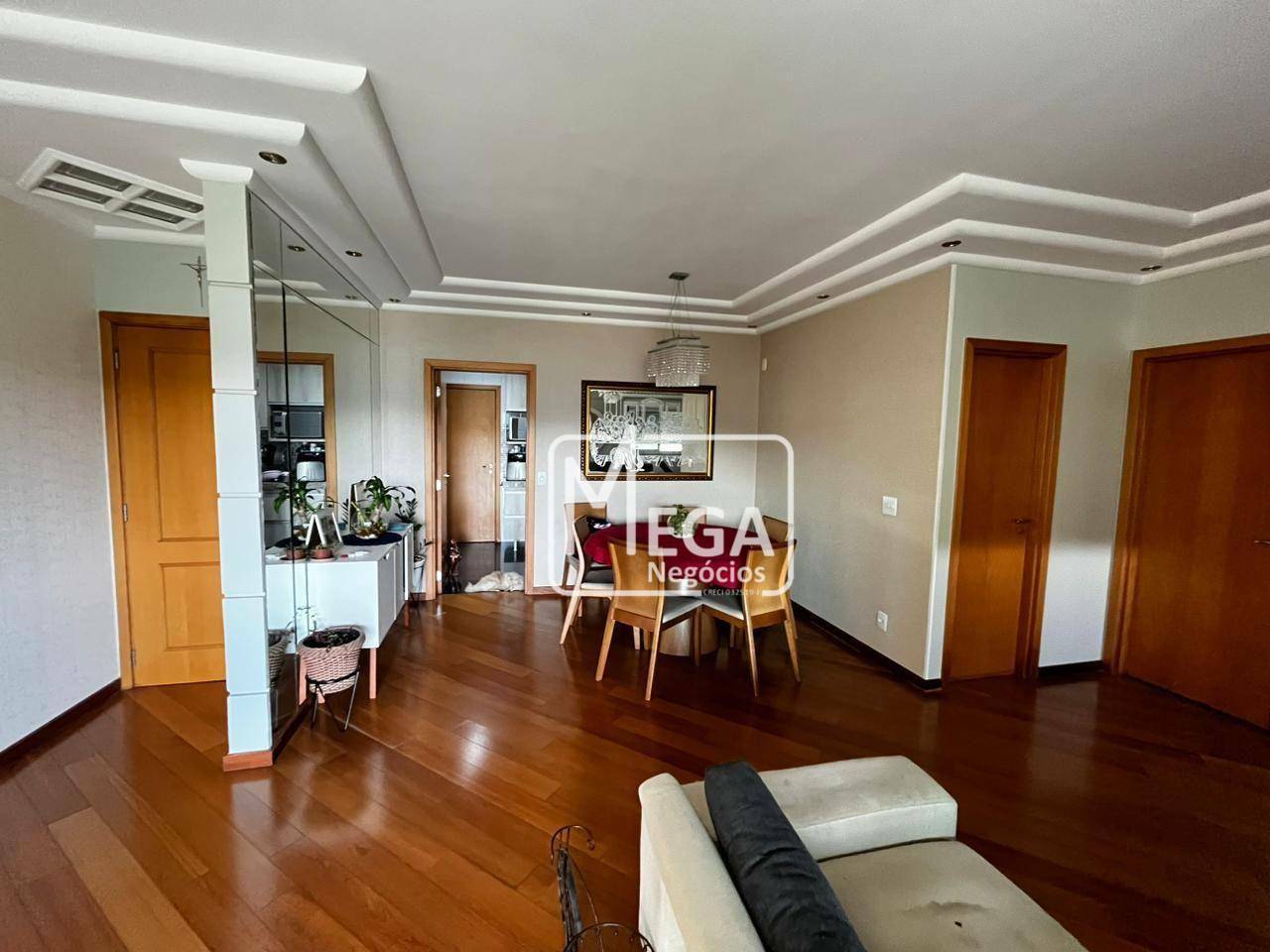 Apartamento à venda com 3 quartos, 133m² - Foto 2