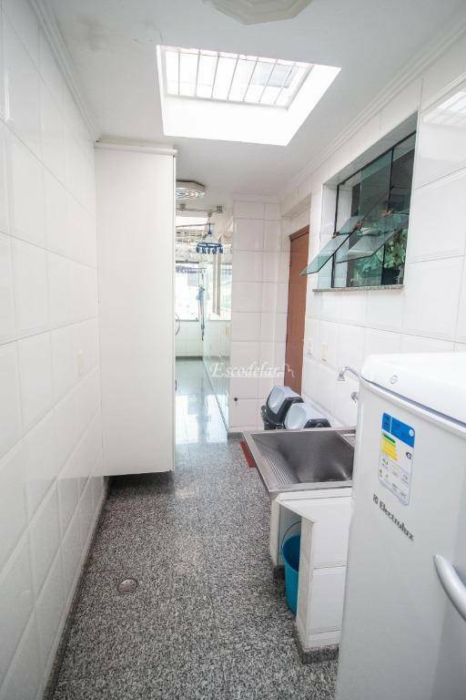 Casa à venda com 6 quartos, 750m² - Foto 44