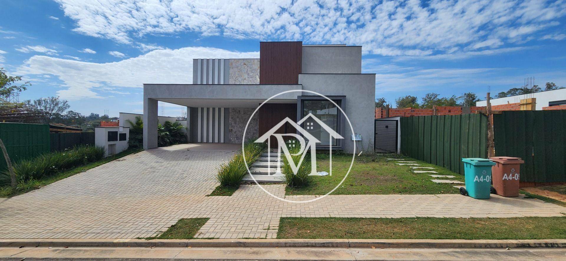 Casa de Condomínio à venda com 3 quartos, 303m² - Foto 1