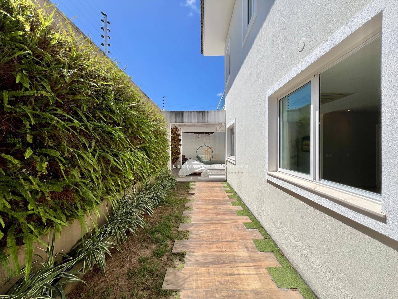 Casa de Condomínio à venda com 4 quartos, 246m² - Foto 13