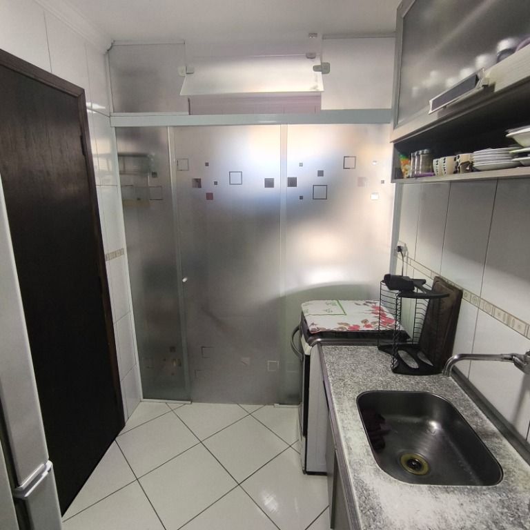 Apartamento à venda com 2 quartos, 48m² - Foto 11