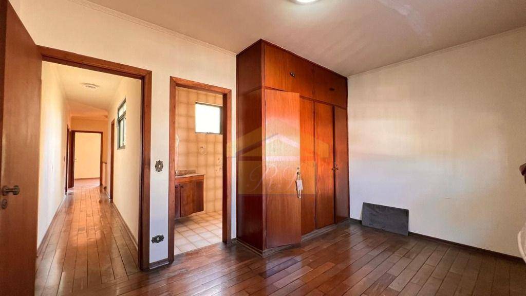 Sobrado à venda com 5 quartos, 293m² - Foto 31