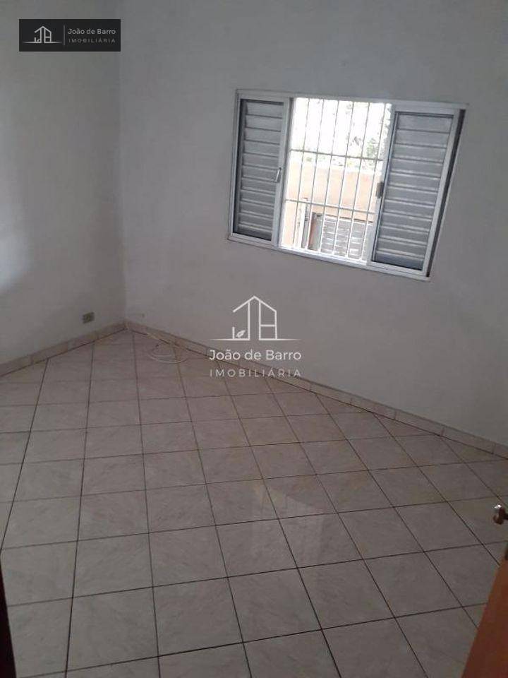 Sobrado à venda com 3 quartos, 200m² - Foto 14